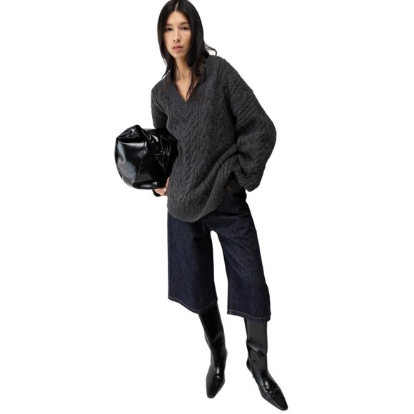 OAK + FORT Sweaters - NWOT Oak + Fort Cable Knit V-neck Sweater